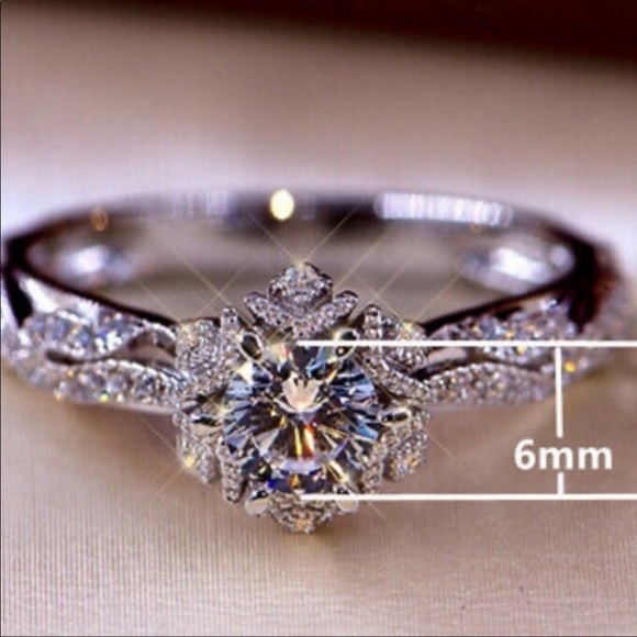 New Women’s 925 Sterling Silver Sapphire Ring - Picture 4 of 6